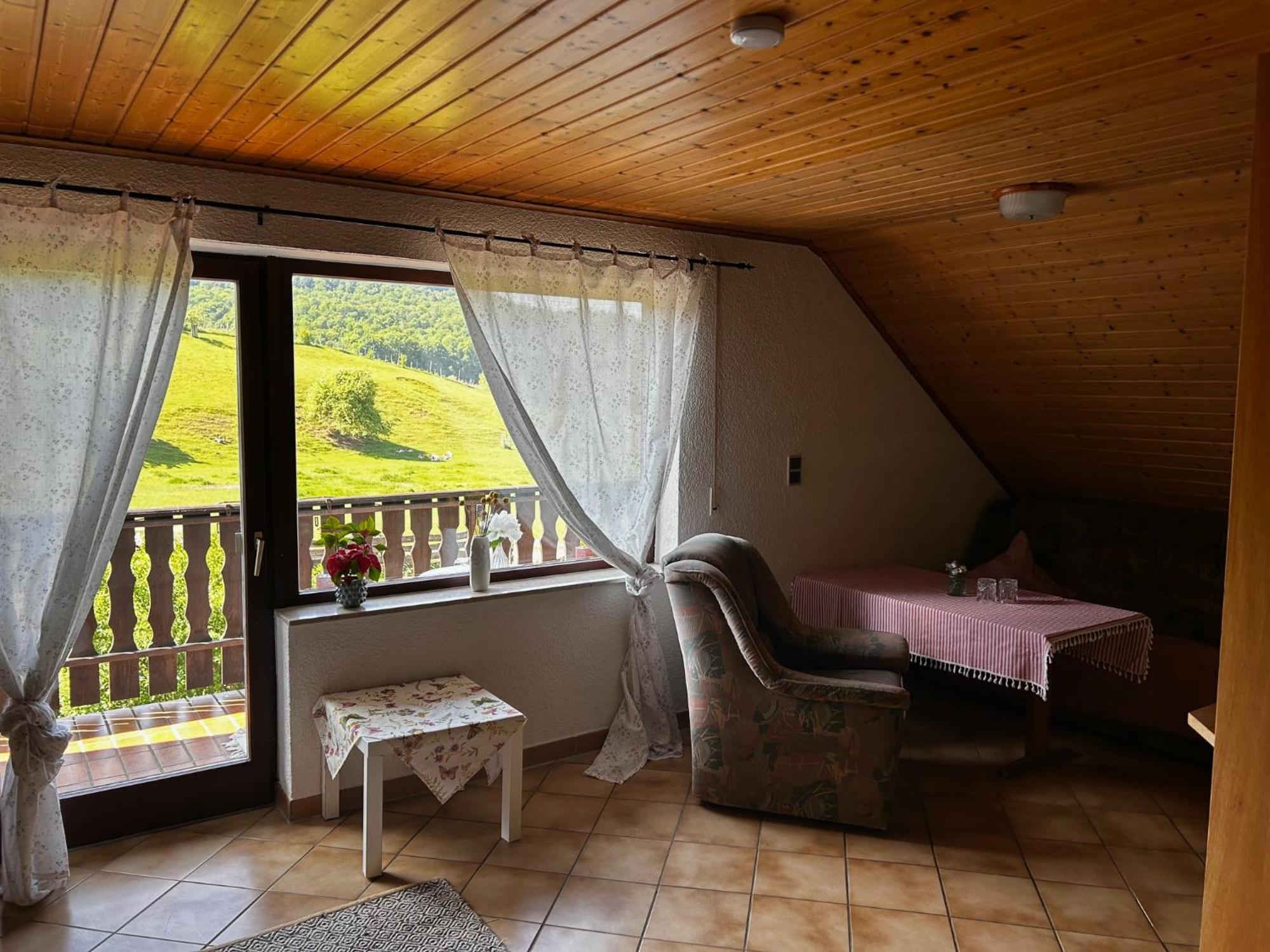 Pension Margarete Handthal Buitenkant foto